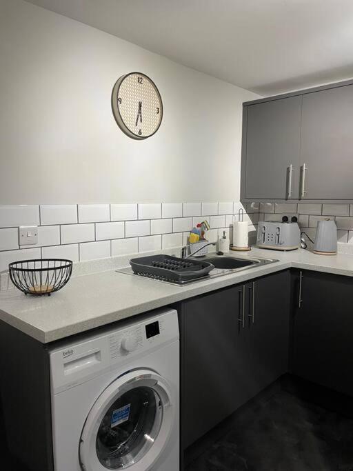 Cedar House - 2 Bed House With Free Parking In Town Centre! By Shortstays4U King's Lynn Exterior foto